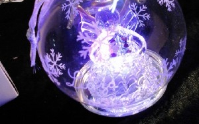 gravure sur verre noel nouvel an sur boule en verre