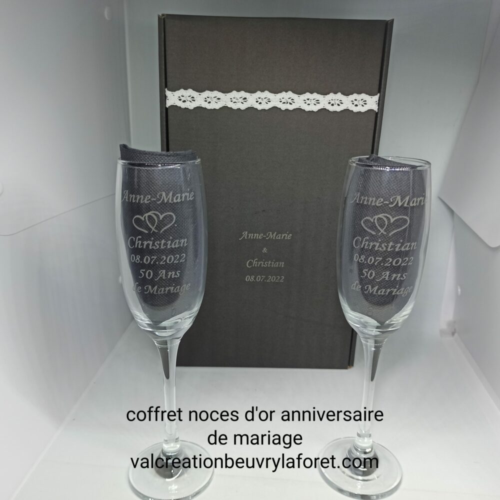 Coffret à vin + 2 coupes à champagne gravées en cadeau pour mariage ou  anniversaire