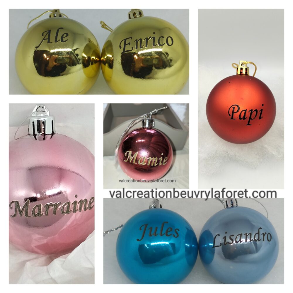 Boules de noel  colorées  PVC